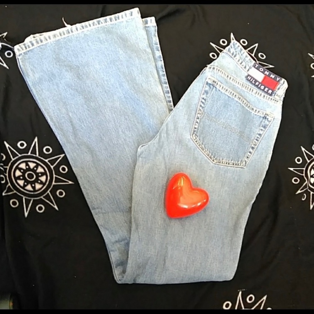 ✨VINTAGE✨ Tommy Hilfiger bell bottom jeans